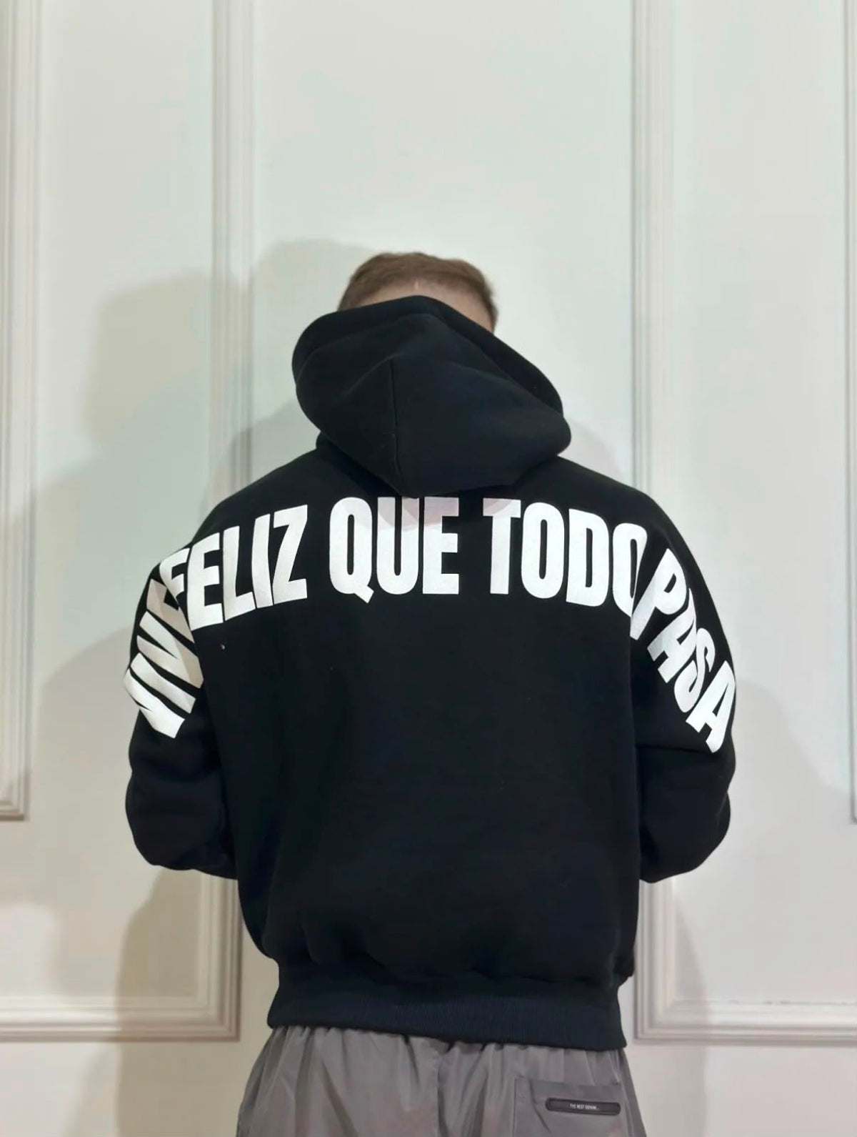 Felpa Oversize "VIVE FELIZ QUE TODO PASA"