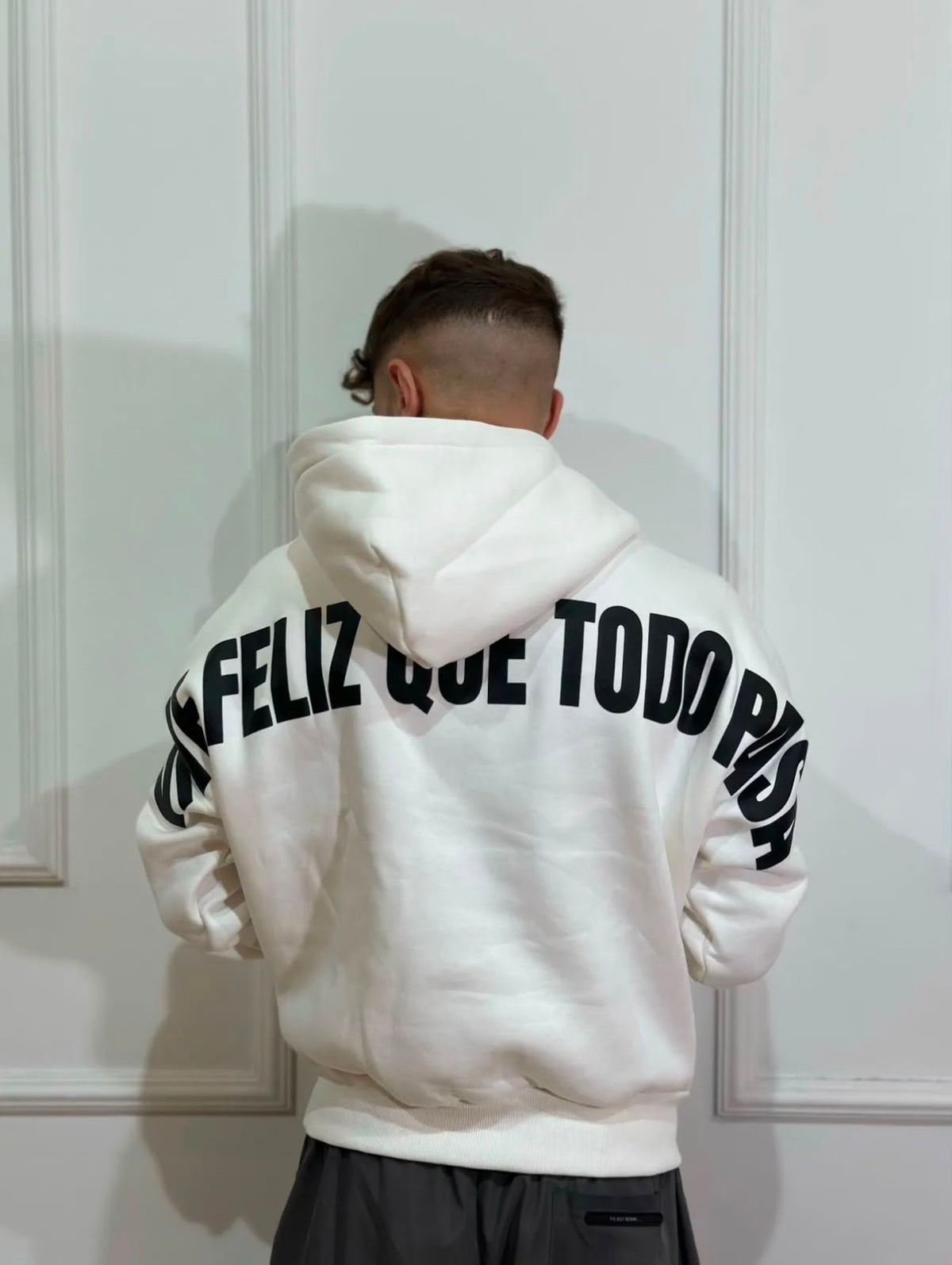 Felpa Oversize "VIVE FELIZ QUE TODO PASA"